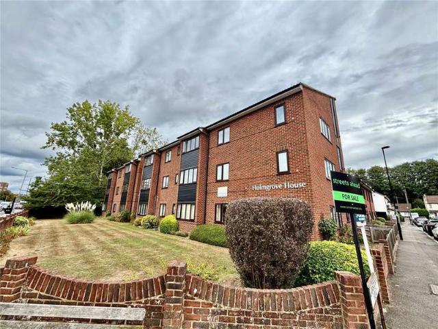 1 Bedroom Flat