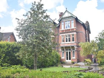 1 Bedroom Flat