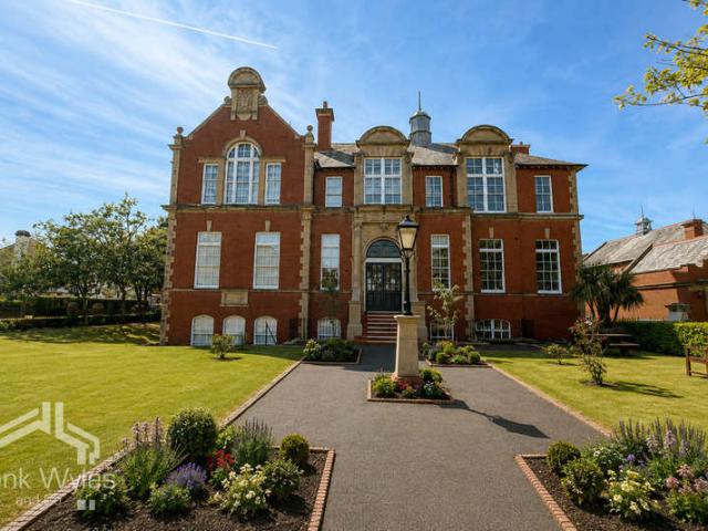 1 Bedroom Flat