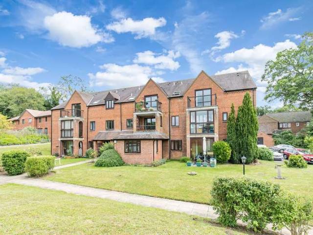 1 Bedroom Flat