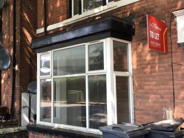 1 bedroom Flat To Let