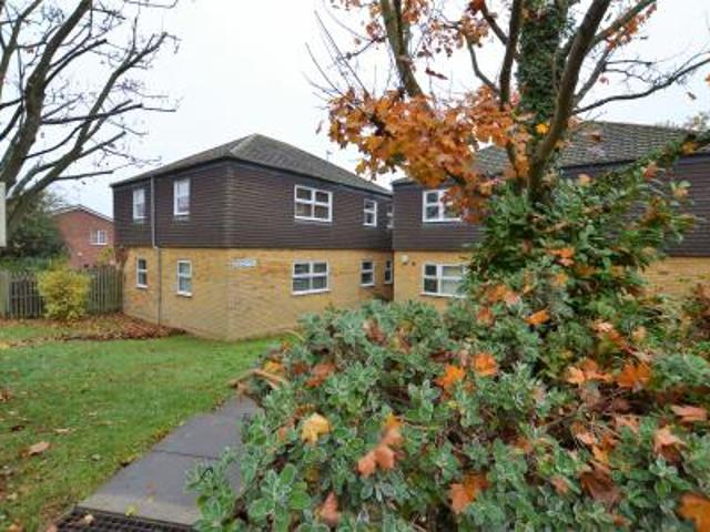1 bedroom Flat To Let
