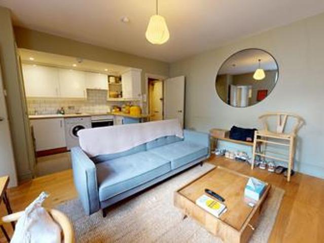 1 bedroom Flat To Let
