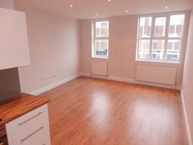 1 bedroom Flat To Let