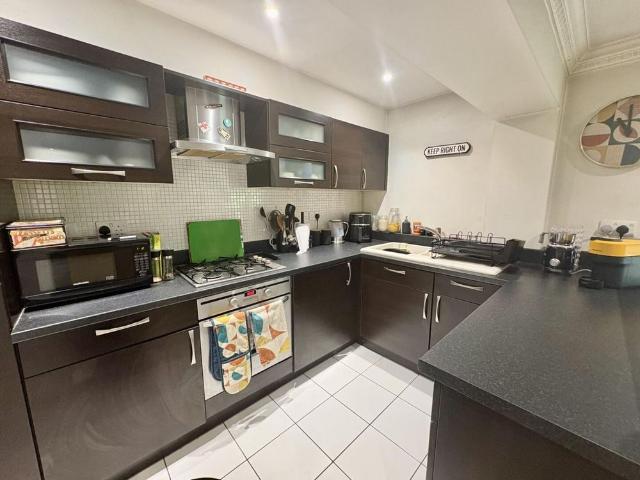 1 bedroom Flat To Rent