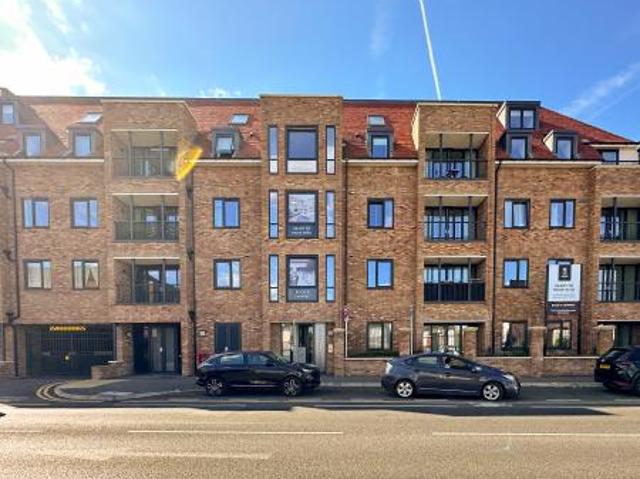 1 bedroom Flat To Let