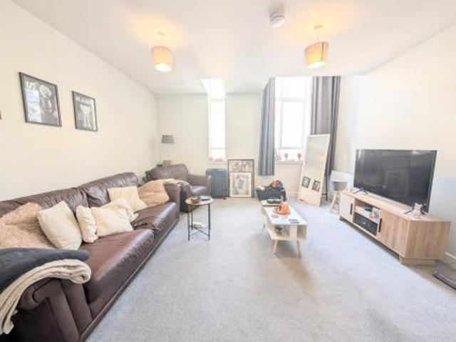 1 bedroom Flat To Let