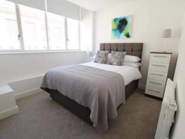 1 bedroom Flat To Let