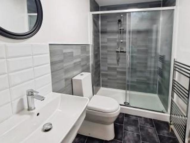 1 bedroom Flat To Let