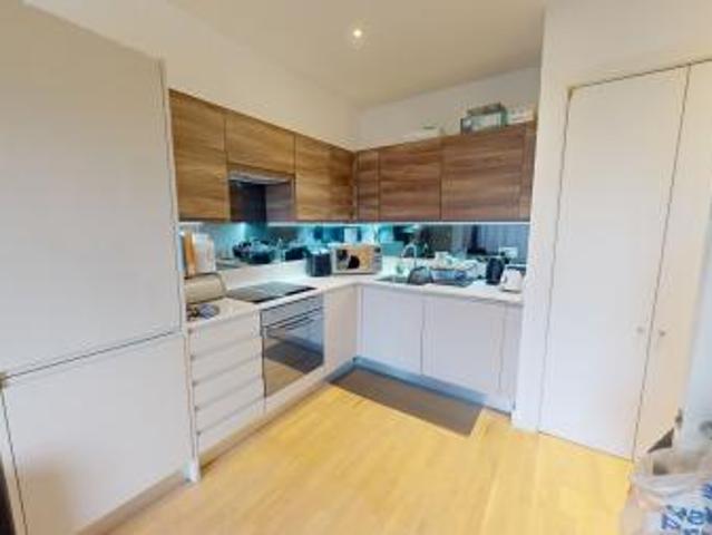 1 bedroom Flat To Let