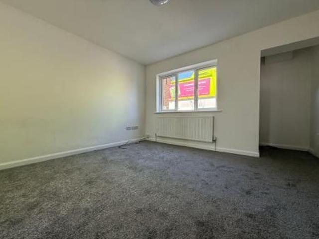 1 bedroom Flat To Let
