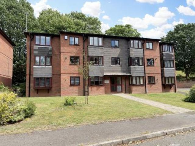 1 bedroom Flat To Let
