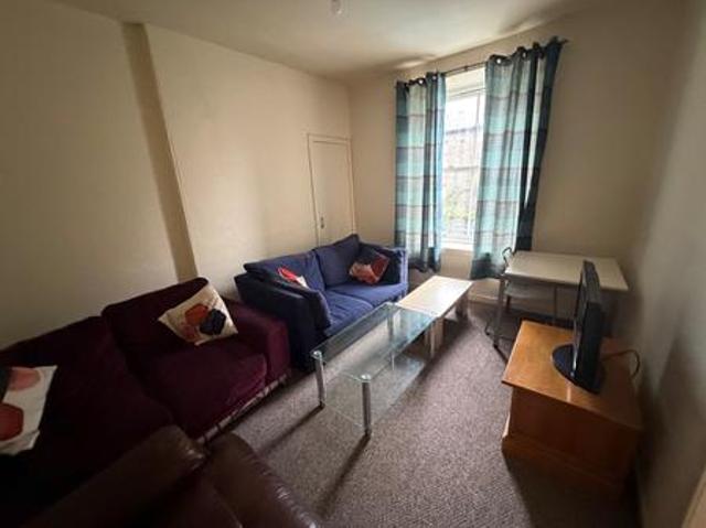 1 bedroom Flat To Let