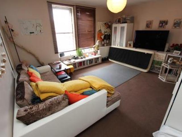 1 bedroom Flat To Let