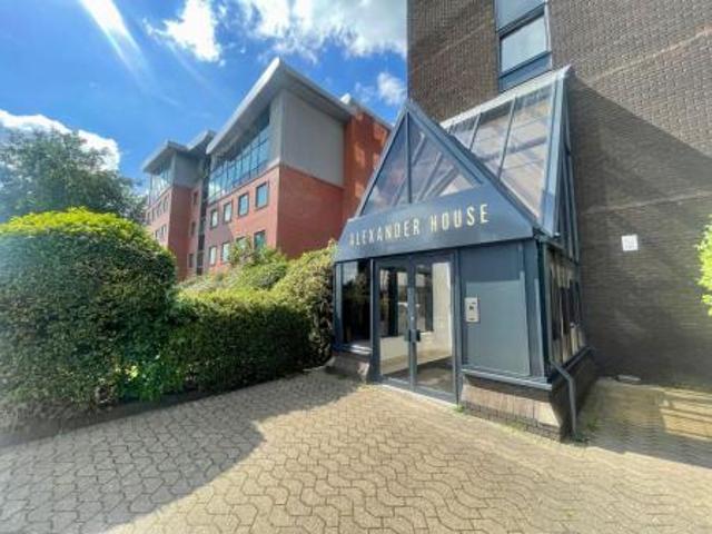 1 bedroom Flat To Let