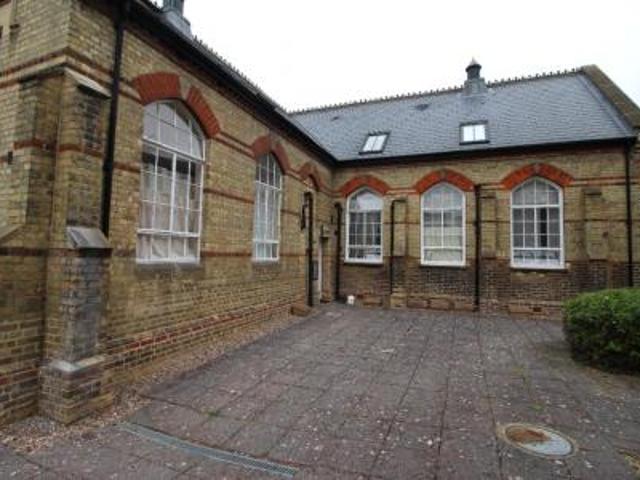 1 bedroom Flat To Let