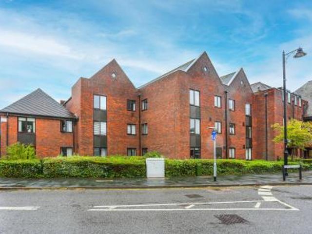 1 bedroom Flat To Let