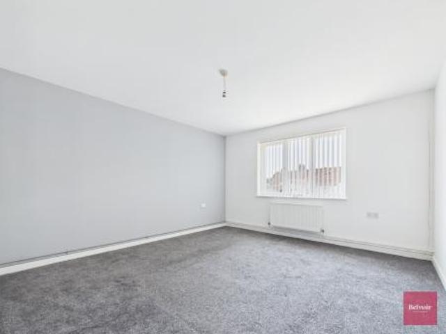 1 bedroom Flat To Let
