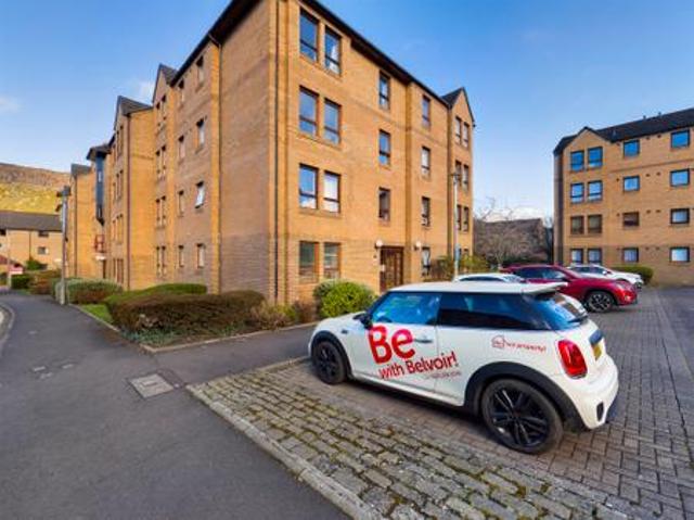 1 bedroom Flat To Let