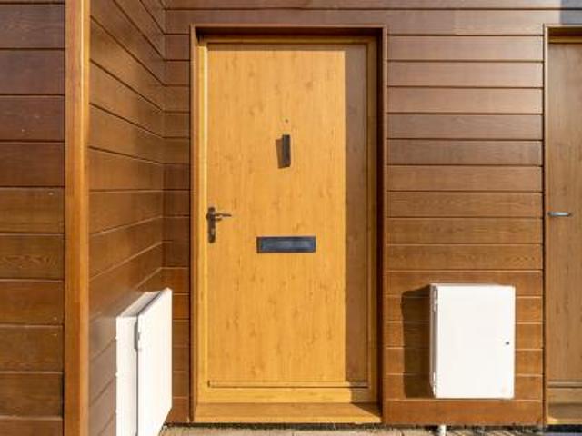 1 bedroom Flat To Let