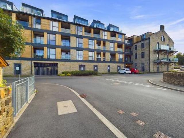 1 bedroom Flat To Let