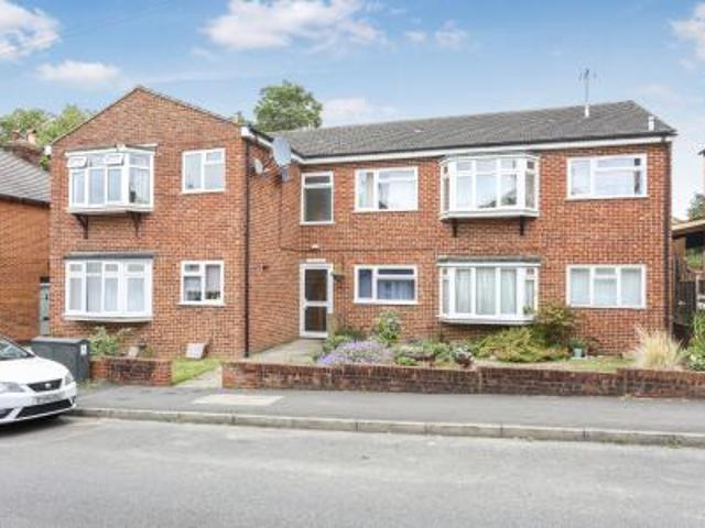 1 bedroom Flat To Let