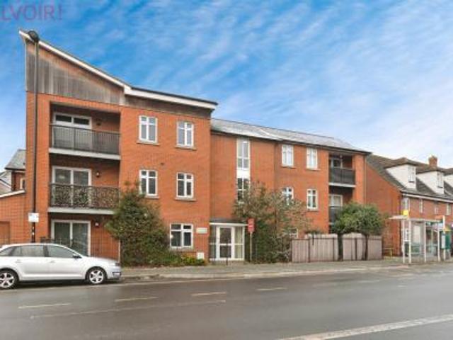 1 bedroom Flat To Let