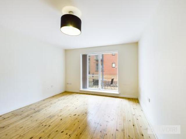 1 bedroom Flat To Let