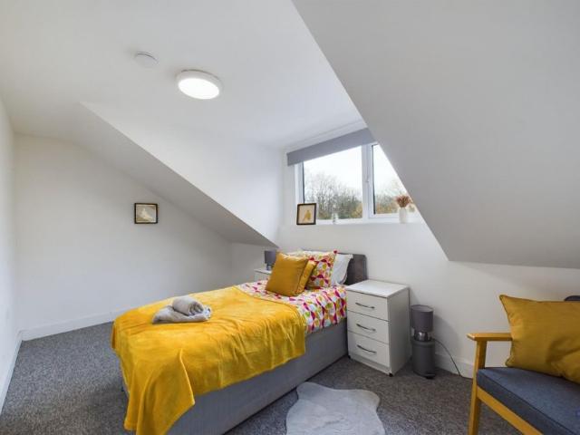1 bedroom Flat To Rent