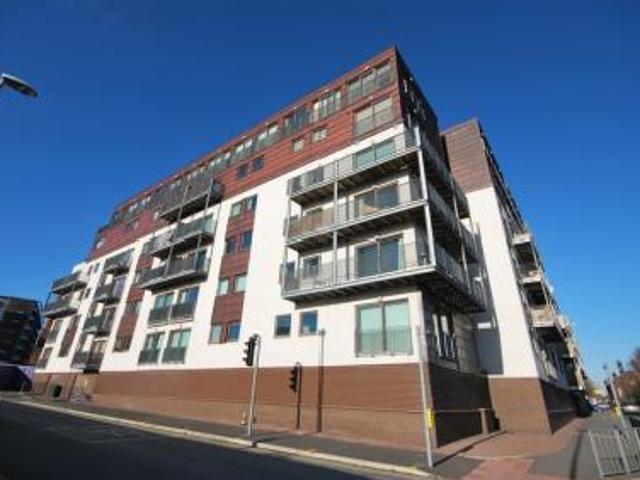 1 bedroom Flat To Let