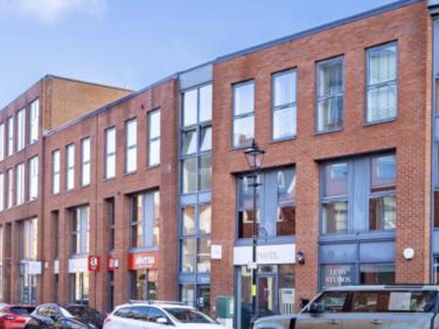 1 bedroom Flat To Let