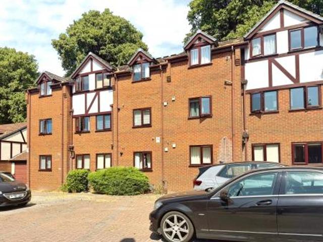 1 bedroom Flat To Let