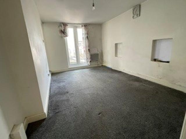 1 bedroom Flat To Let