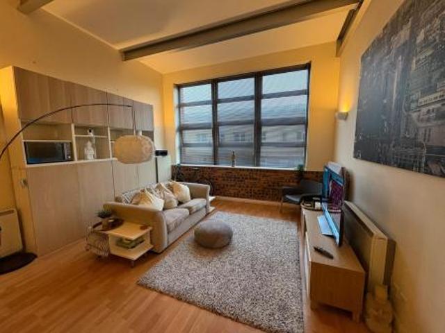 1 bedroom Flat To Let