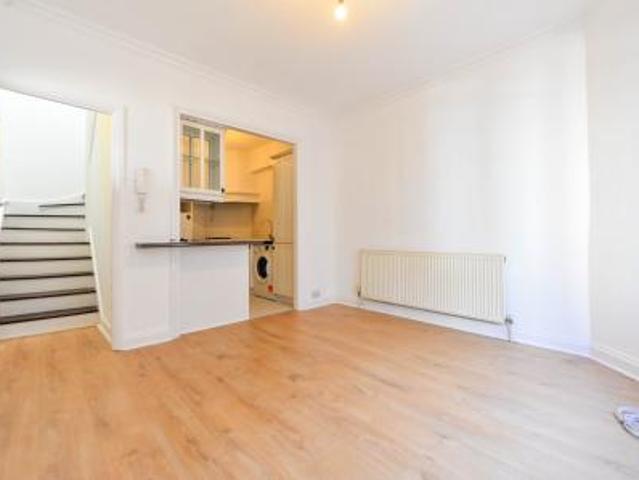 1 bedroom Flat To Let