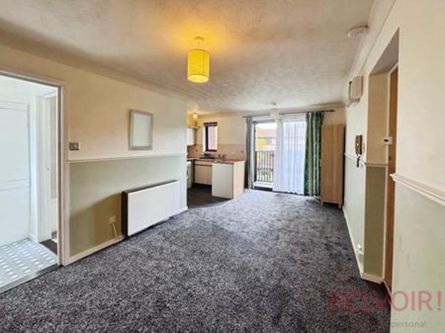 1 bedroom Flat To Let