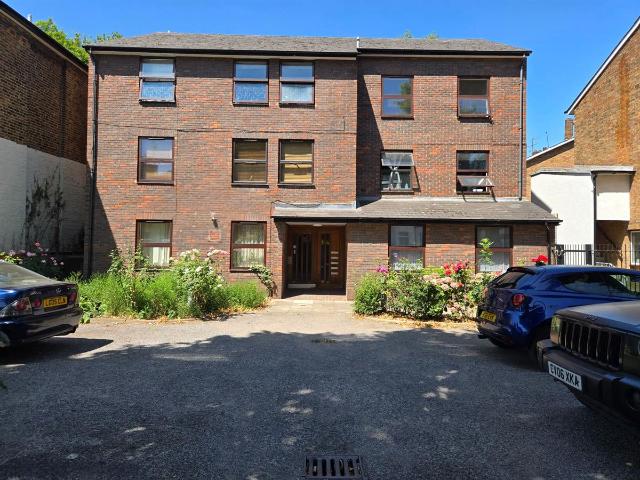 1 bedroom Flat to let Cavendish Road, Kilburn