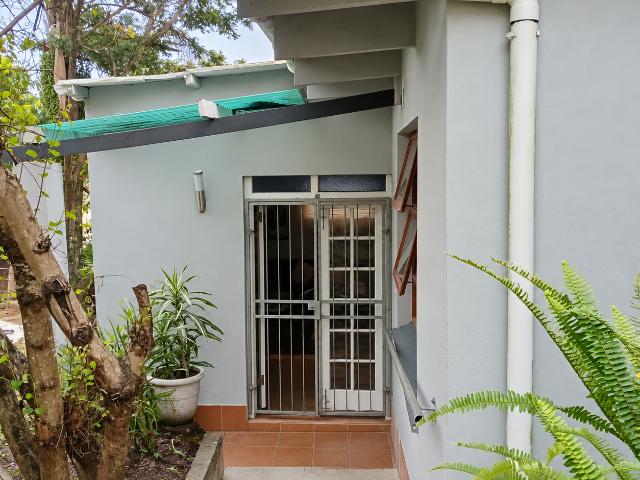 1 Bedroom Flat To Let in Beacon Bay