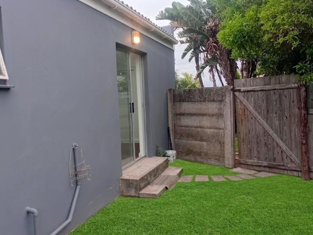 1 Bedroom Flat To Let in Gonubie