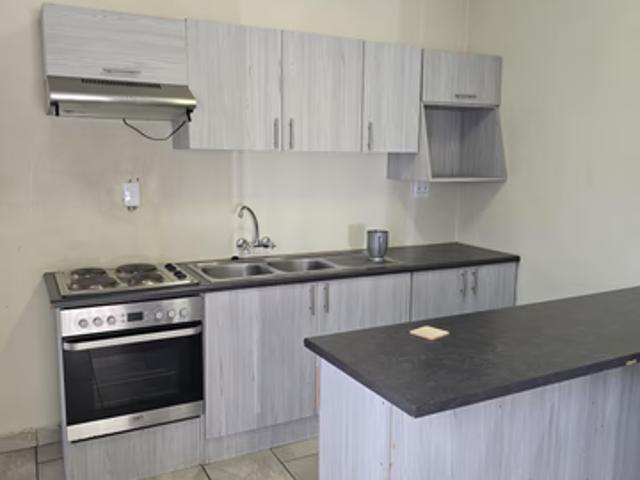 1 Bedroom Flat To Let in Mooinooi
