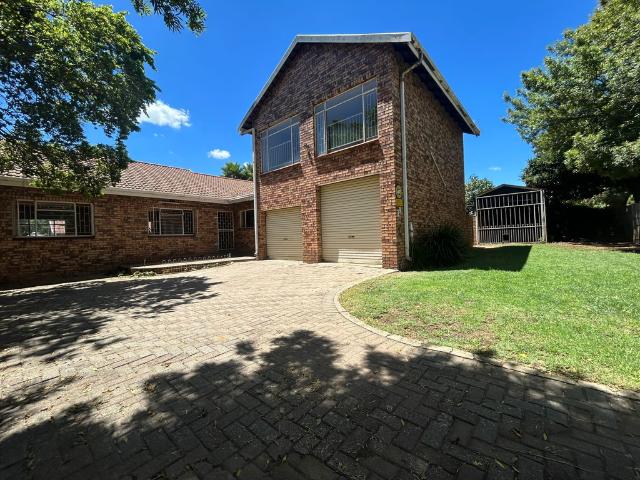 1 Bedroom Flat To Let in Vanderbijlpark CE 3