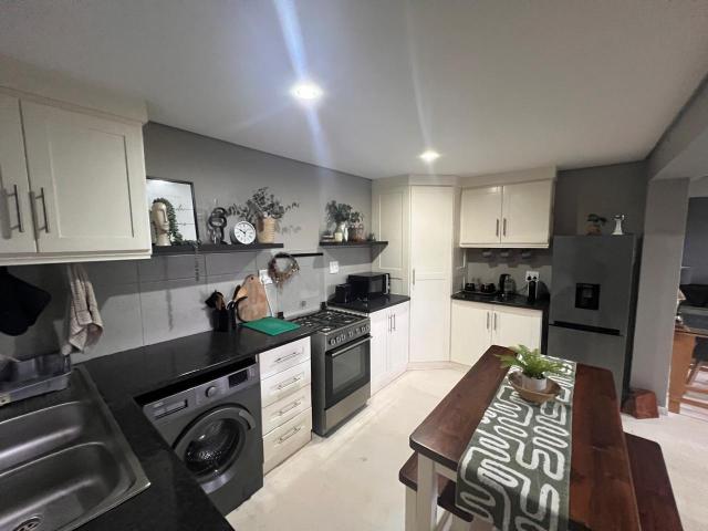 1 Bedroom Flat To Let in Zini River Estate