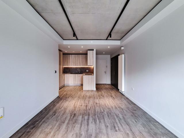 1 bedroom flat to rent on Marley Street, London