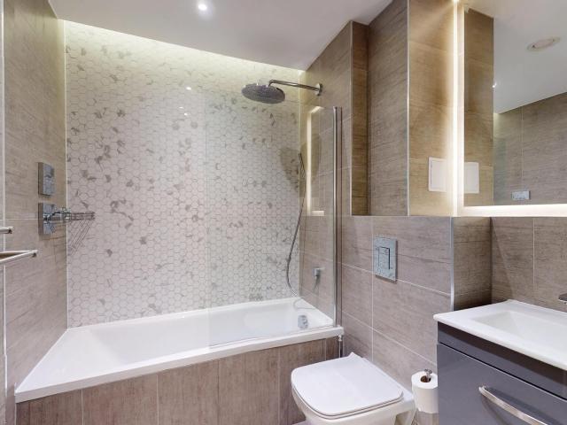 1 bedroom flat to rent on New Horizons Court, London