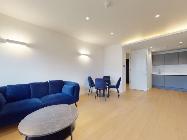 1 bedroom flat to rent on New Horizons Court, London