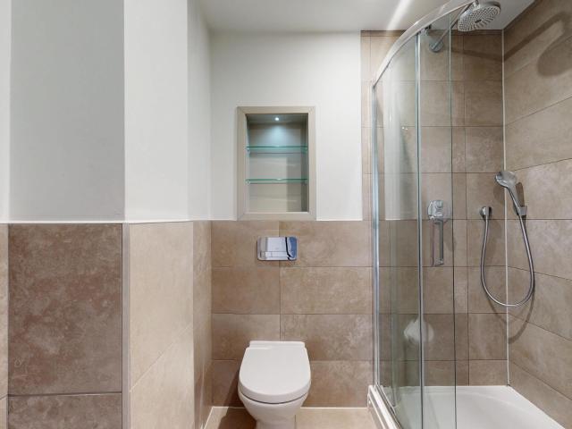 1 bedroom flat to rent on Olympic Way, London