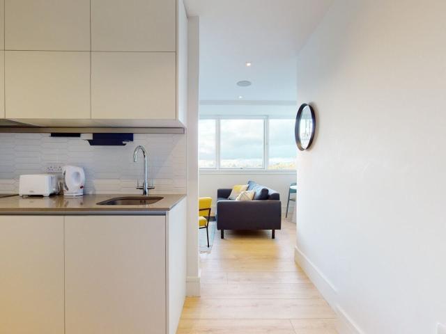 1 bedroom flat to rent on Olympic Way, London