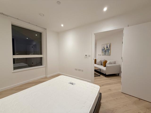 1 bedroom flat to rent on Belmont Street, London