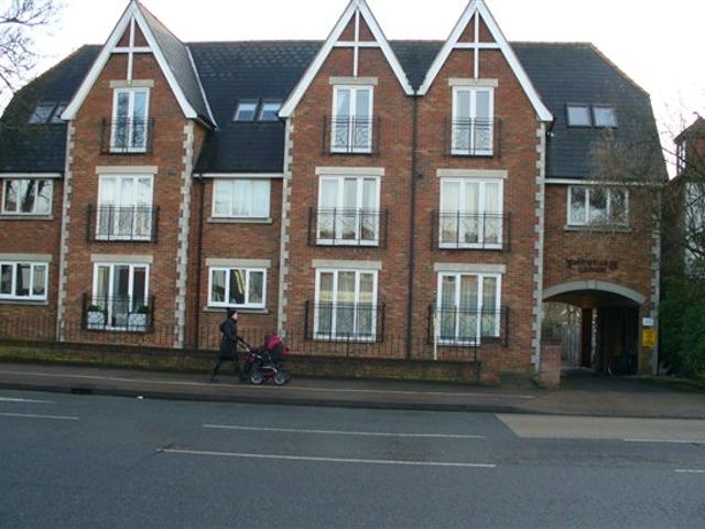1 bedroom flat to rent on Chesterton Road, Cambrid
