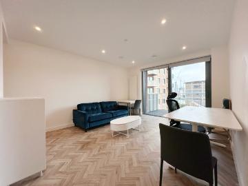 1 bedroom flat to rent on Gillender Street, London